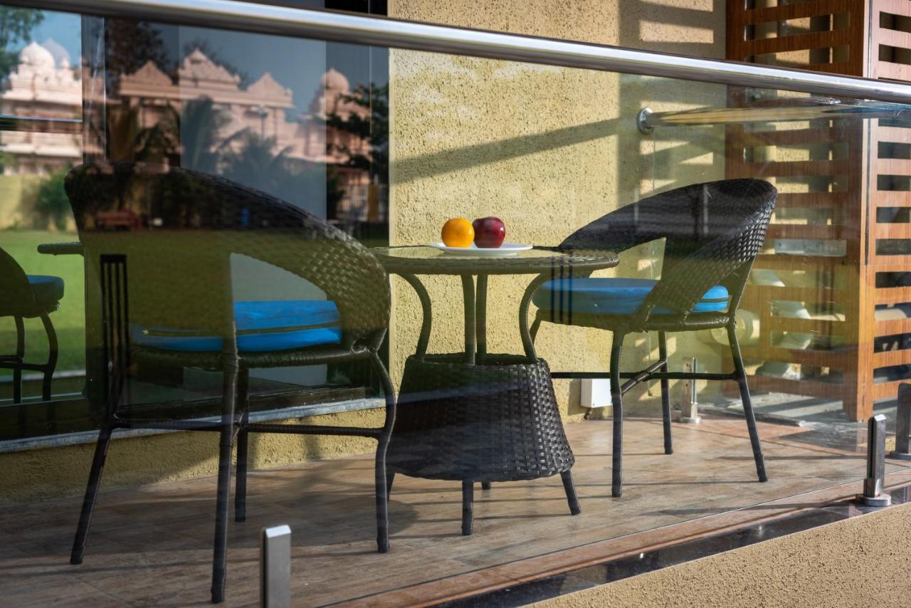 Paramount Riverfront Resort & Spa, Karjat Kültér fotó