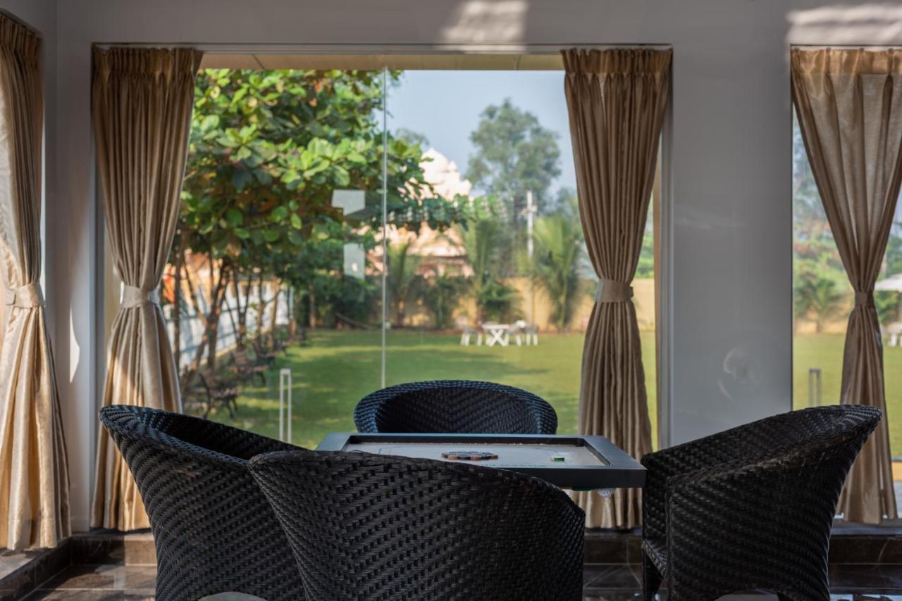 Paramount Riverfront Resort & Spa, Karjat Kültér fotó