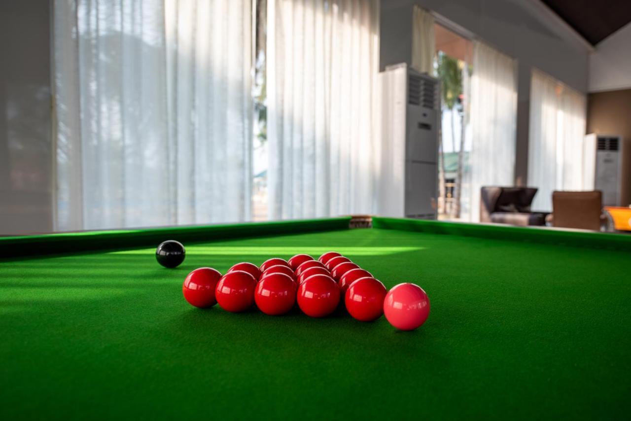 Paramount Riverfront Resort & Spa, Karjat Kültér fotó