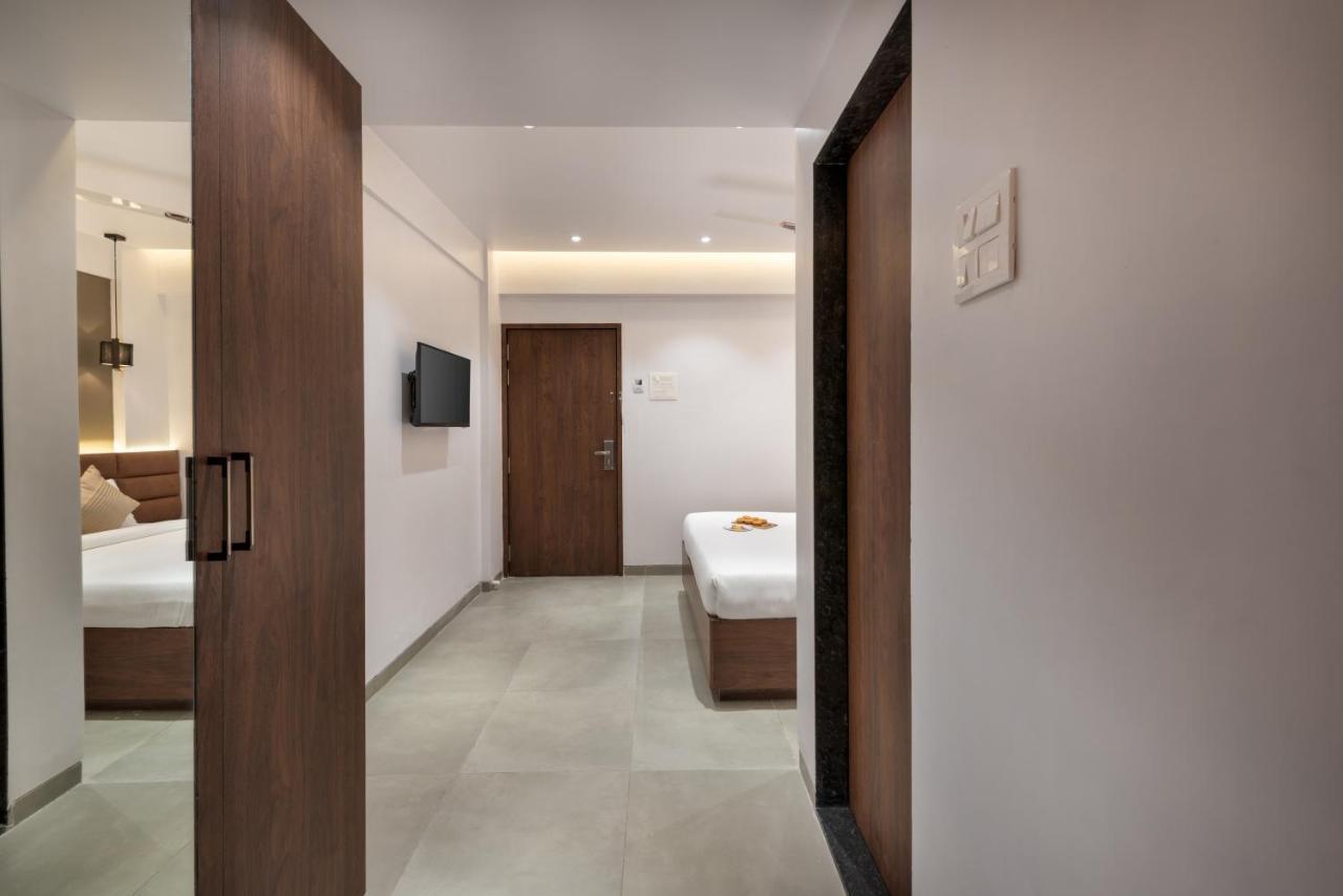 Paramount Riverfront Resort & Spa, Karjat Kültér fotó