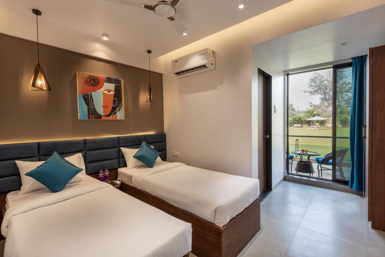 Paramount Riverfront Resort & Spa, Karjat Kültér fotó