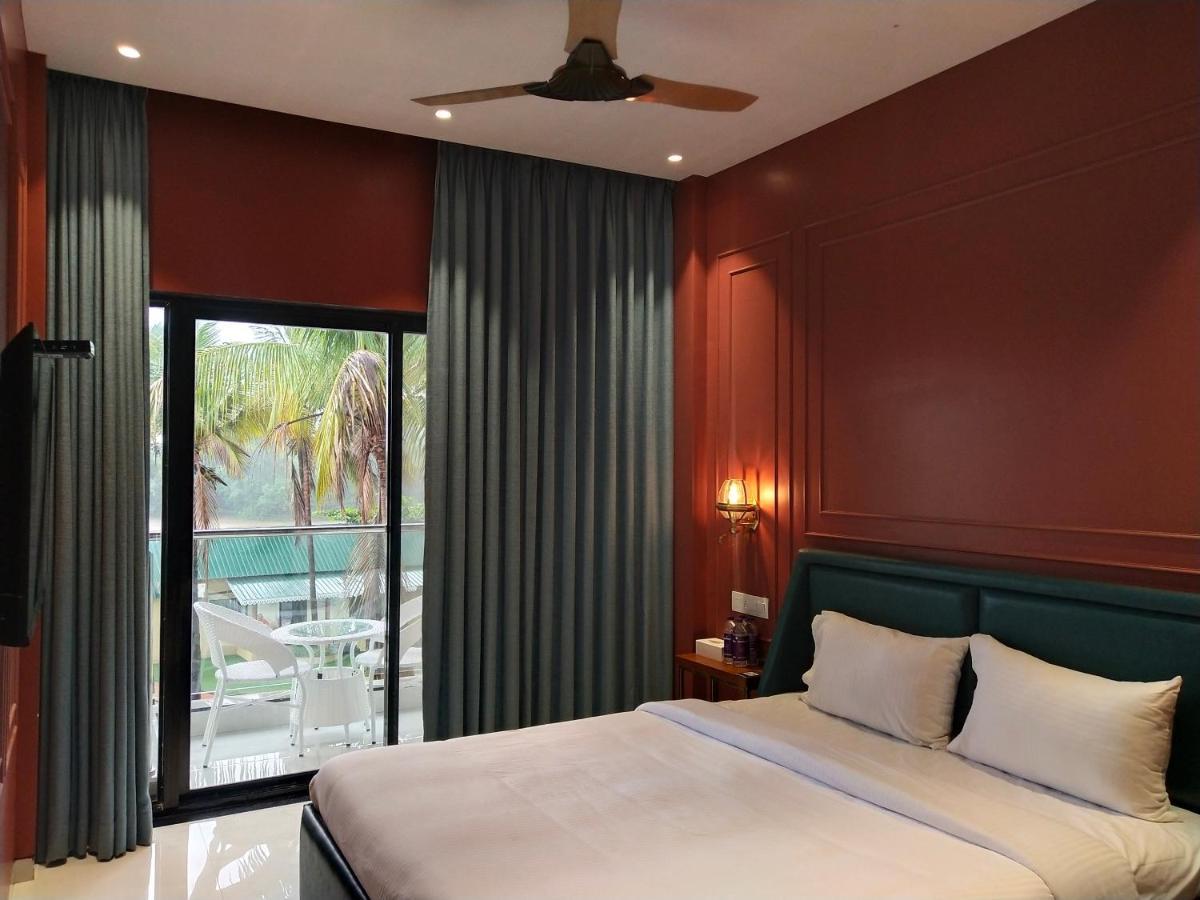 Paramount Riverfront Resort & Spa, Karjat Kültér fotó
