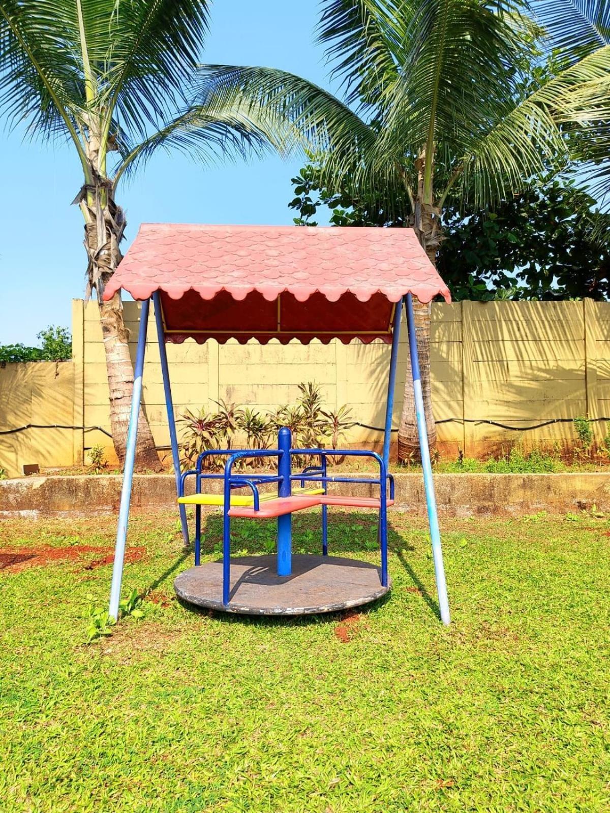 Paramount Riverfront Resort & Spa, Karjat Kültér fotó